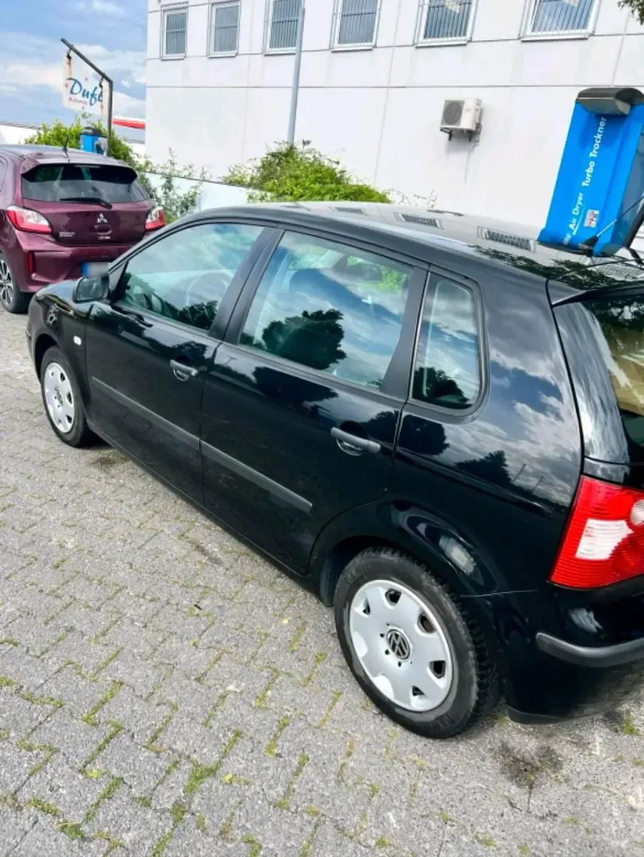 Gebraucht VW Polo 54 PS (39 kW) 2003 Schwarz Kleinwagen