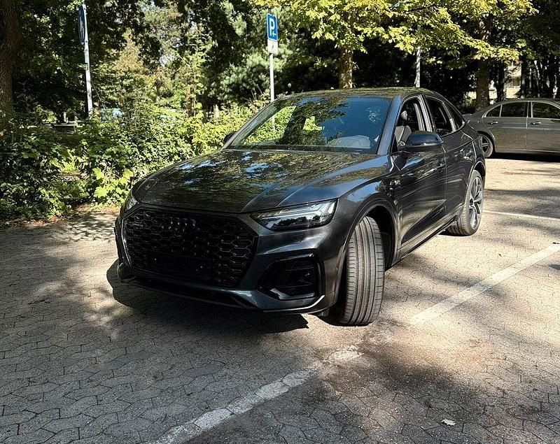 Grau Gebraucht 2024 Audi Q5 S-Line SUV | 53.000 € (Etwas zu teuer) - Bild 1/4
