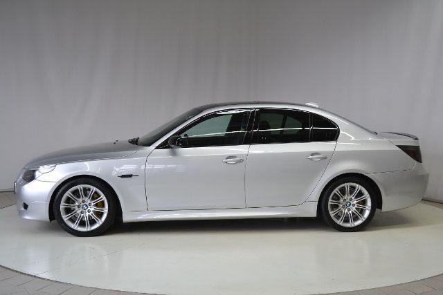 Gebraucht BMW 530 M Sport 231 PS (169 kW) 2007 Silber metallic Limousine
