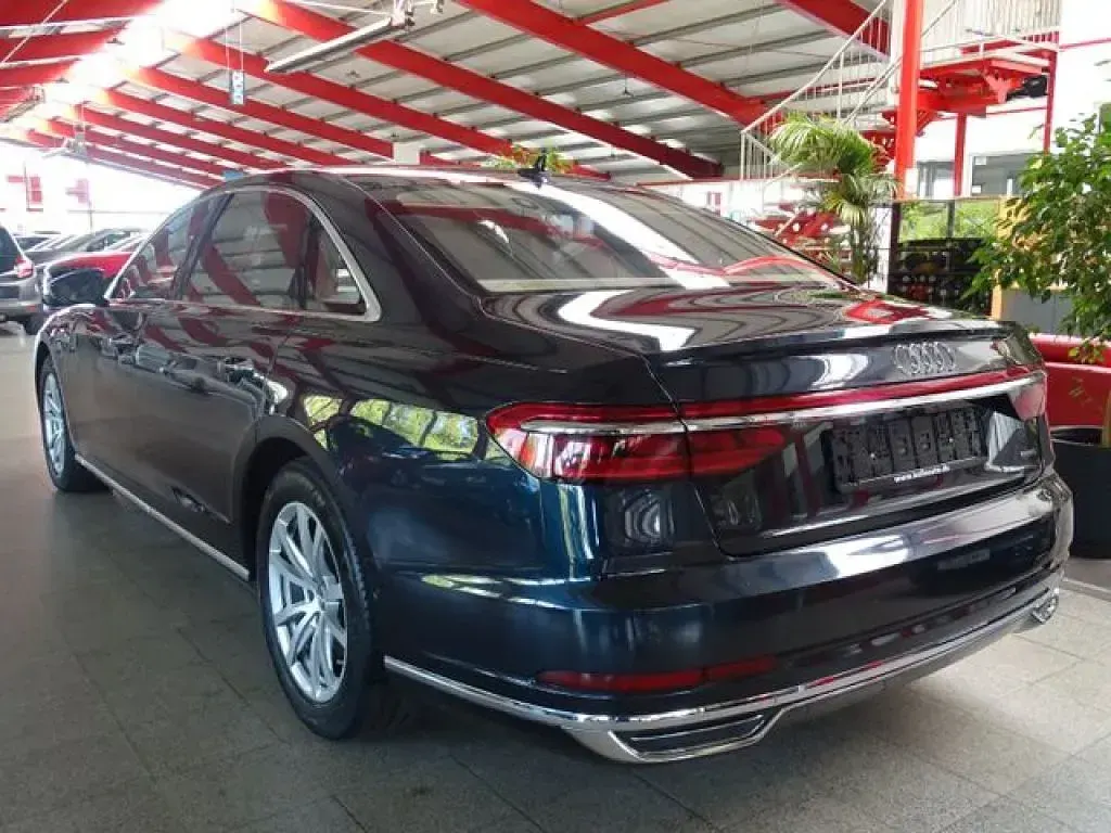 Gebraucht Audi A8 Advanced Plus 286 PS (210 kW) 2018 Mondscheinblau (metallic) Limousine