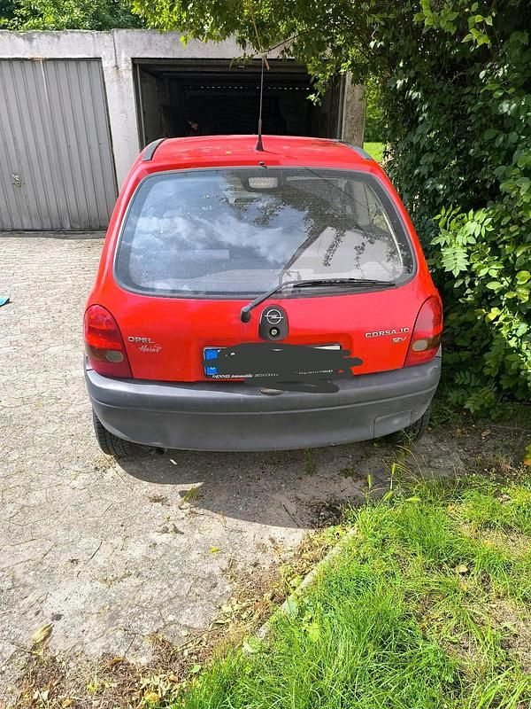 Rot Gebraucht 2001 Opel Corsa Kleinwagen | 350 € (Superpreis) - Bild 1/4