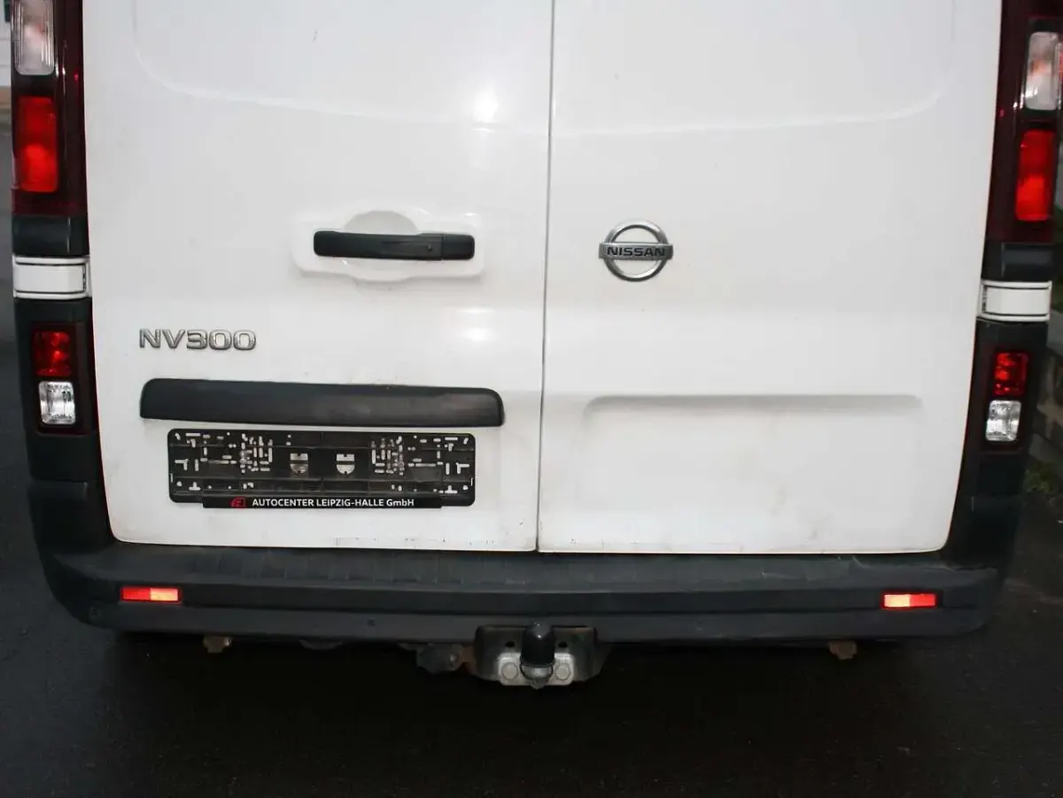 Gebraucht Nissan NV300 Comfort 170 PS (125 kW) 2021 Glacier white (s) Van