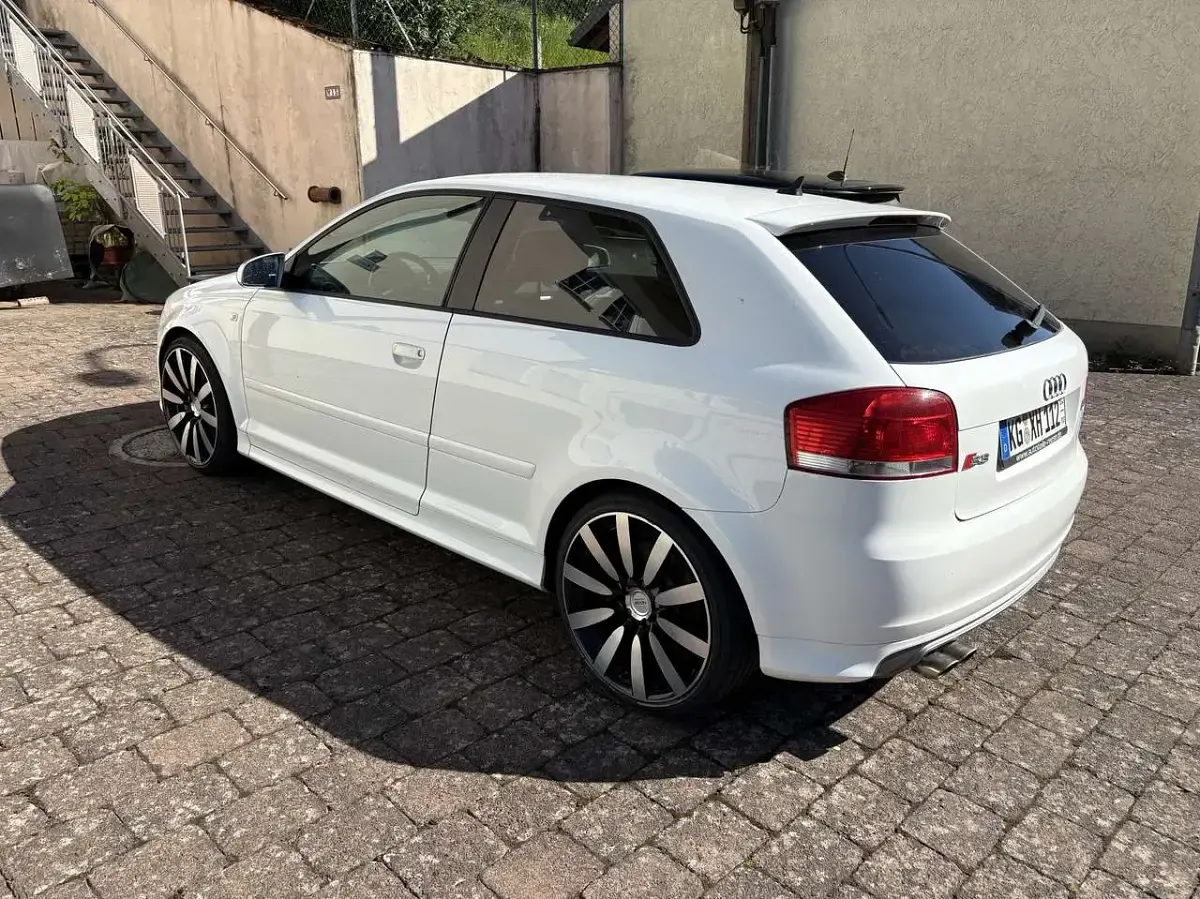 Gebraucht Audi S3 295 PS (216 kW) 2007 Weiß Kleinwagen