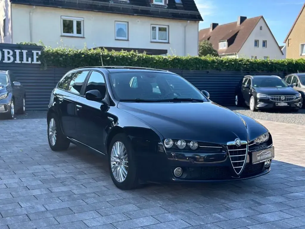 Gebraucht Alfa Romeo 159 136 PS (100 kW) 2012 Schwarz Kombi
