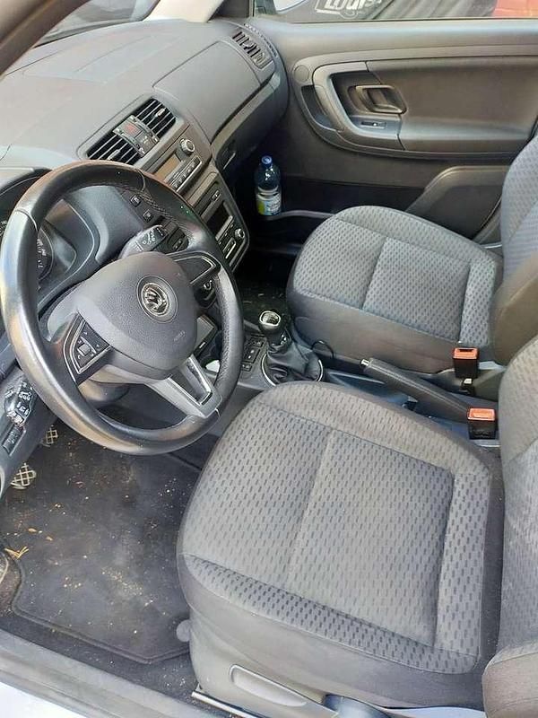 Gebraucht Skoda Fabia Ambition 90 PS (66 kW) 2014 Silber Kombi