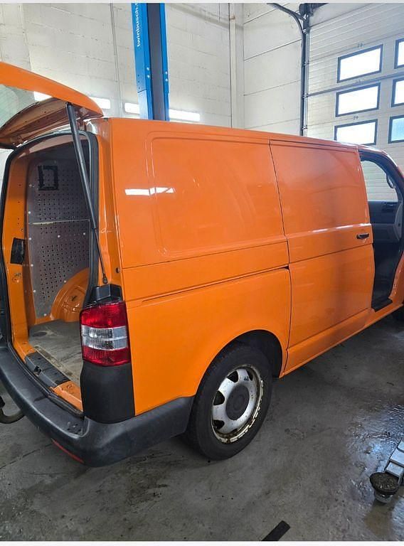 Gebraucht VW Transporter 179 PS (131 kW) 2015 Orange Van