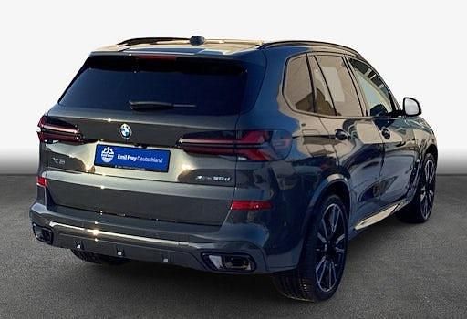 Neu BMW X5 298 PS (219 kW) 2026 Grau SUV