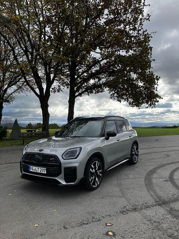Silber Gebraucht 2024 Mini John Cooper Works Countryman SUV | 34.500 € (Guter Preis) - Bild 1/4