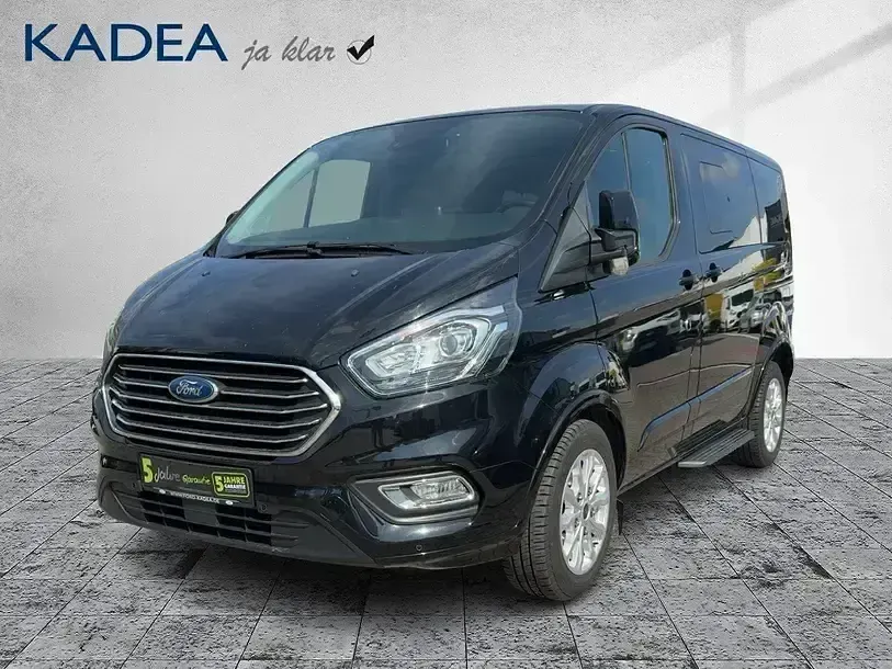 Gebraucht Ford Tourneo Custom Titanium 185 PS (136 kW) 2019 Obsidianschwarz metallic Van