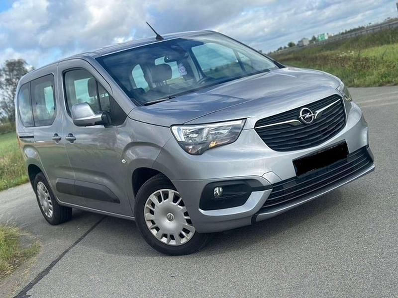 Gebraucht Opel Combo Edition 131 PS (96 kW) 2020 Silber Van / Kleinbus