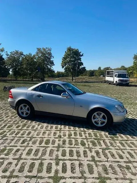 Gebraucht Mercedes 200 136 PS (100 kW) 1997 Silber Cabrio