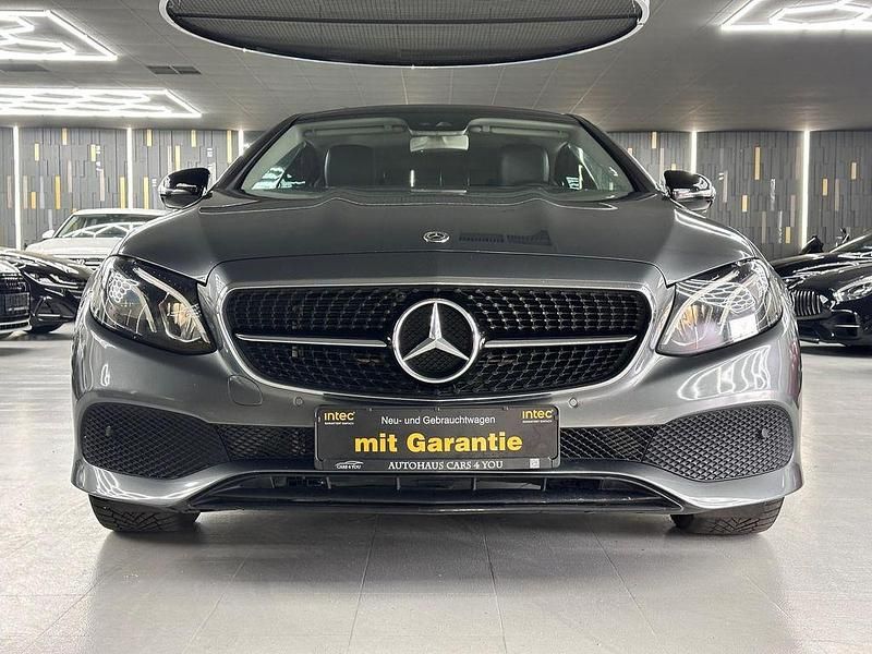 Gebraucht Mercedes E220 194 PS (142 kW) 2018 Selenitgrau  metalliclack Coupé
