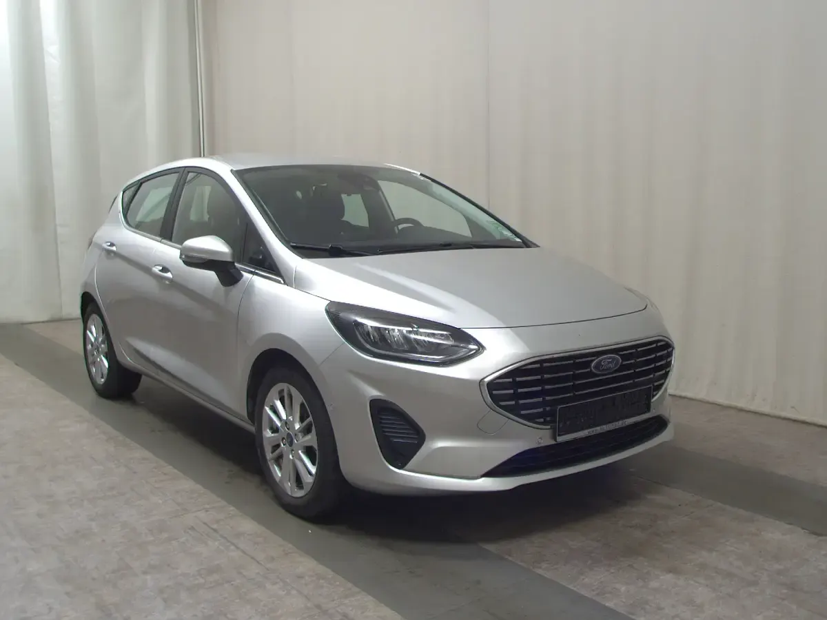 Gebraucht Ford Fiesta Titanium 125 PS (91 kW) 2022 Silber Kleinwagen