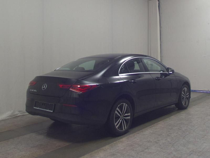 Gebraucht Mercedes CLA250e 218 PS (160 kW) 2022 Schwarz Limousine