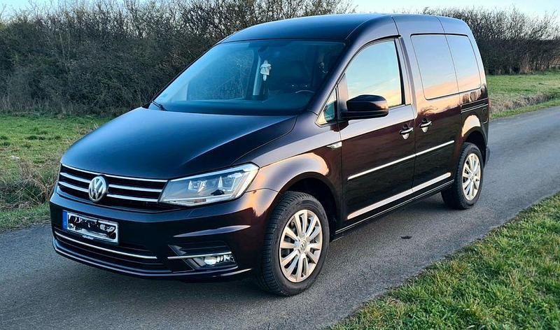 Usata VW Caddy 150 CV (110 kW) 2016 Marrone Monovolume