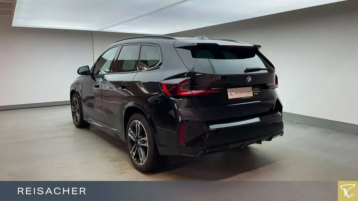 Gebraucht BMW X1 Efficient Dynamics 204 PS (150 kW) 2023 Saphirschwarz metallic SUV