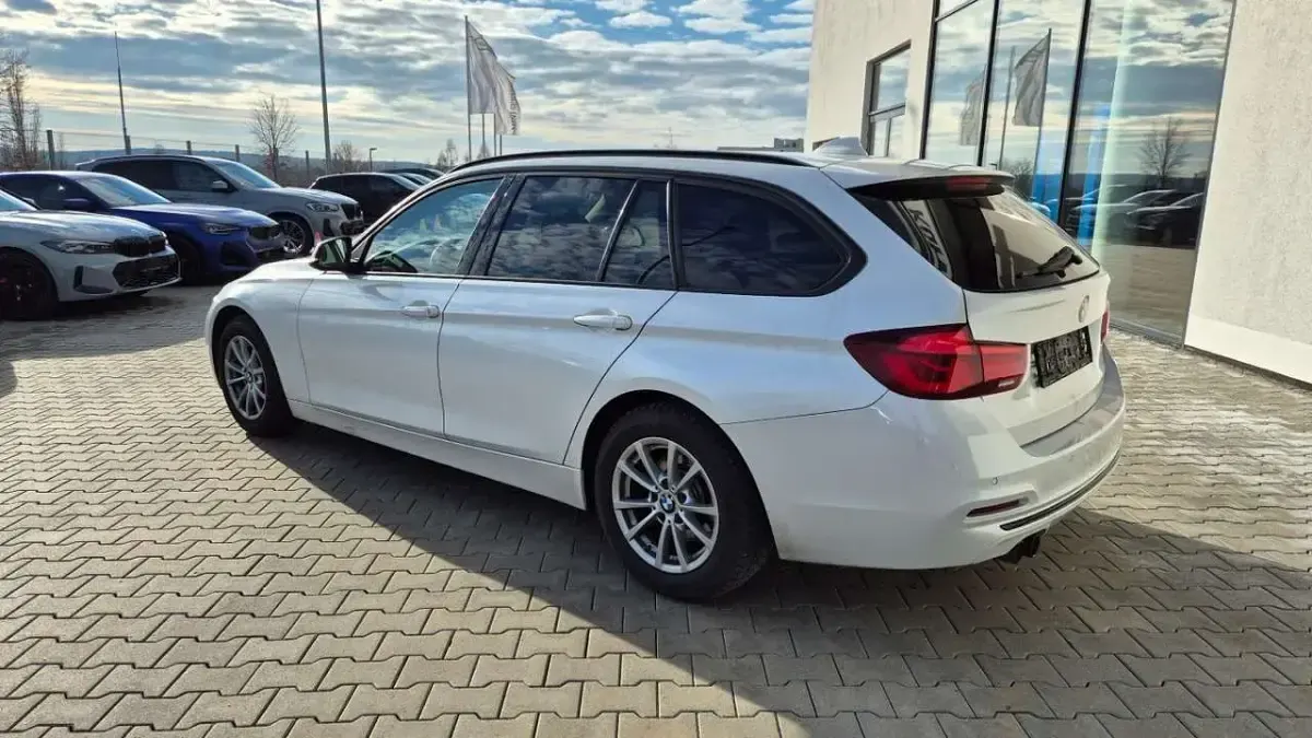 Gebraucht BMW 320 Sport Line 184 PS (135 kW) 2019 Weiß Kombi
