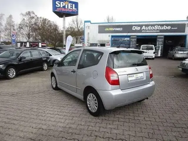 Gebraucht Citroën C2 VTR Sport 60 PS (44 kW) 2008 Aluminiumgrau/metallic Kleinwagen
