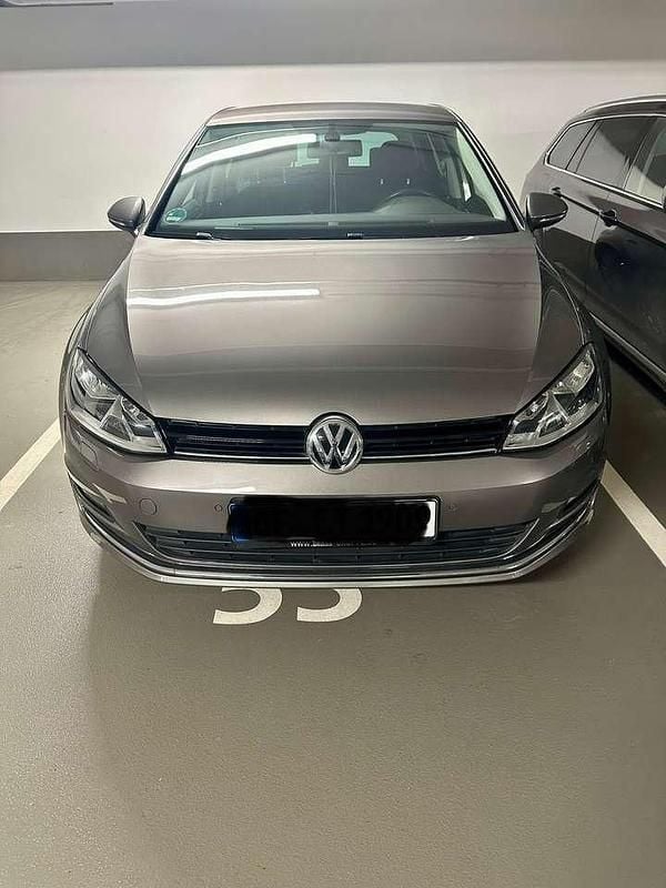 Gebraucht 2015 VW Golf VII Comfortline Limousine | 11.000 € (Fairer Preis) - Bild 1/4