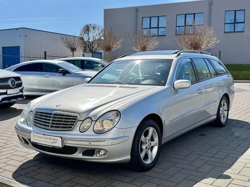 Gebraucht Mercedes E270 Elegance 177 PS (130 kW) 2003 Silber Limousine