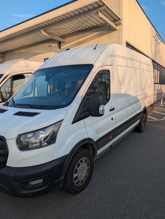 Gebraucht Ford Transit 131 PS (96 kW) 2022 Weiß Limousine