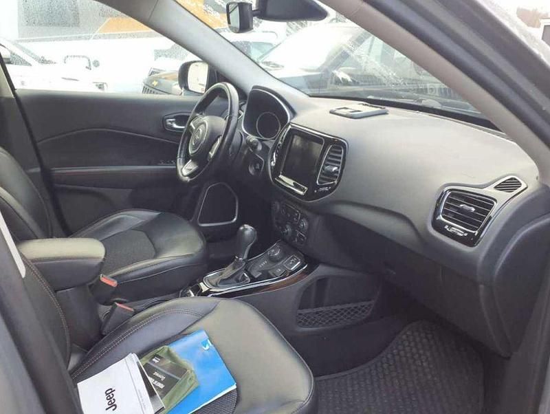 Gebraucht Jeep Compass Limited 170 PS (125 kW) 2020 Grau SUV