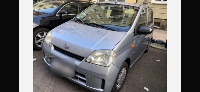 Gebraucht Daihatsu Cuore 58 PS (42 kW) 2004 Silber Kleinwagen
