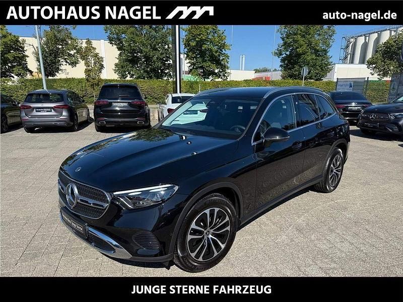 Schwarz Gebraucht 2024 Mercedes GLC220 Avantgarde SUV | 51.878 € (Superpreis) - Bild 1/4
