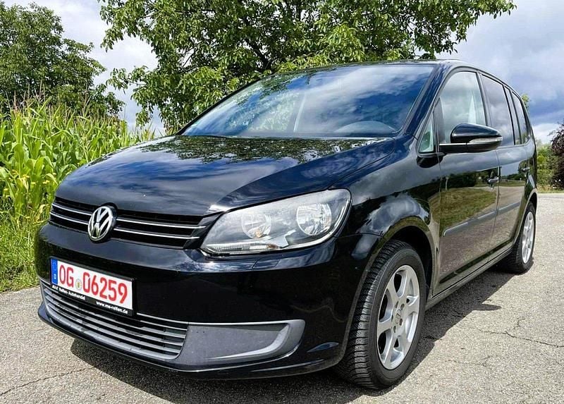 Schwarz Gebraucht 2010 VW Touran Van / Kleinbus | 5.499 € (Fairer Preis) - Bild 1/4