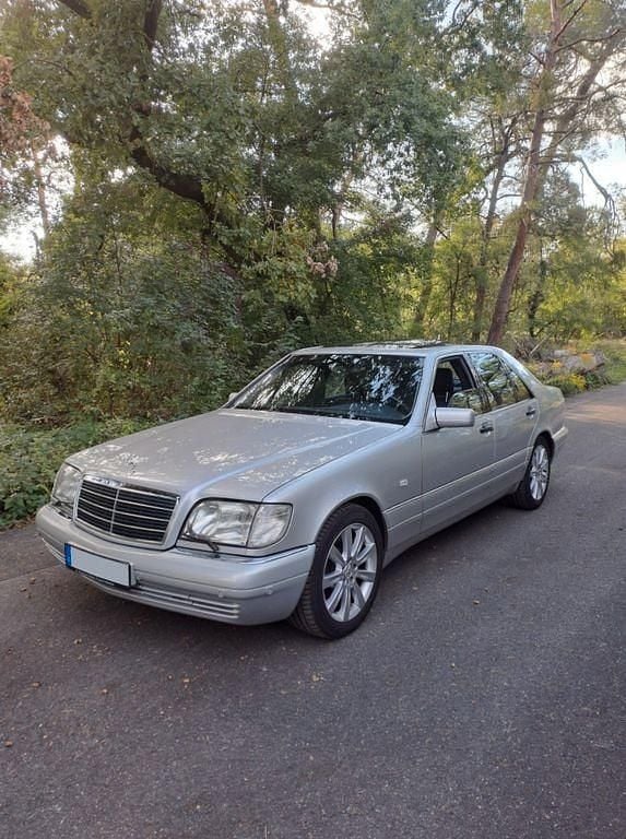 Silber Gebraucht 1999 Mercedes S320 Limousine | 14.990 € (Etwas zu teuer) - Bild 1/4