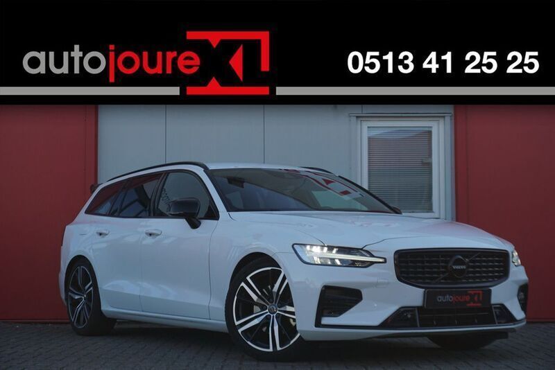 Weiß Gebraucht 2020 Volvo V60 R-Design Kombi | 24.199 € (Teuer) - Bild 1/4