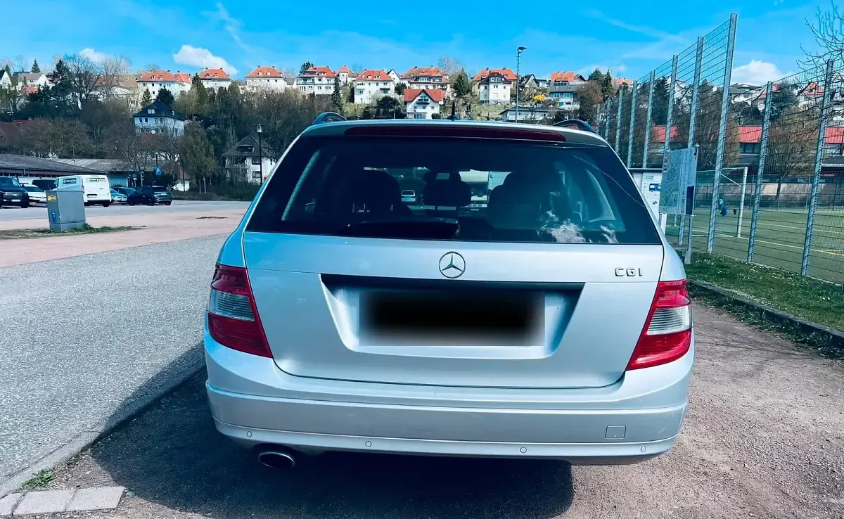 Gebraucht Mercedes C200 184 PS (135 kW) 2010 Silber Kombi