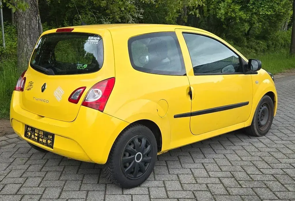 Gebraucht Renault Twingo Expression 75 PS (55 kW) 2013 Gelb Kleinwagen