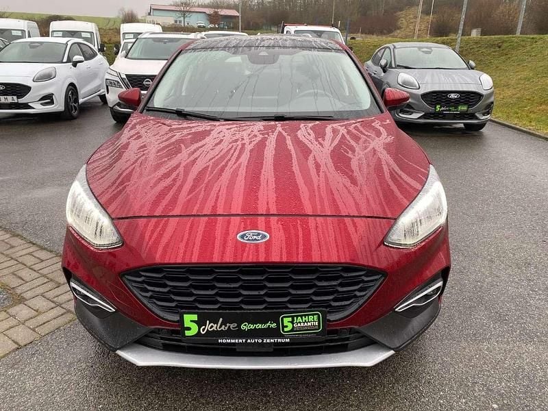 Second-hand Ford Focus Active 125 CP (91 kW) 2019 Roșu Berlinǎ