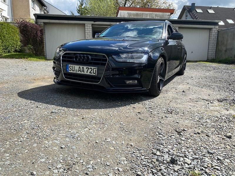 Second-hand Audi A4 Ambition 120 CP (88 kW) 2012 Negru Break