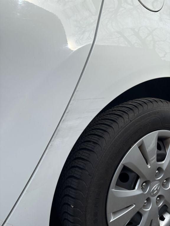 Gebraucht Hyundai ix20 Classic 90 PS (66 kW) 2015 Weiß Kleinwagen