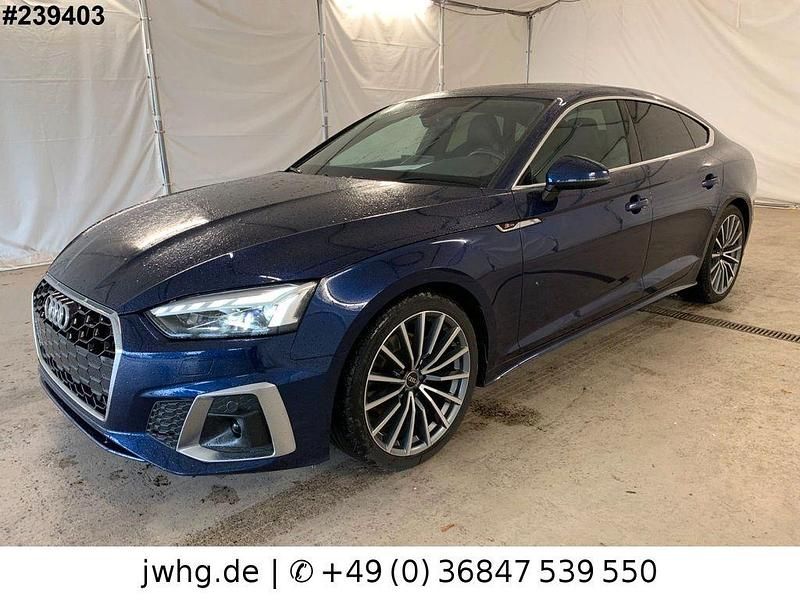 Blau Gebraucht 2022 Audi A5 Sportback S-Line Limousine | 28.990 € (Superpreis) - Bild 1/4