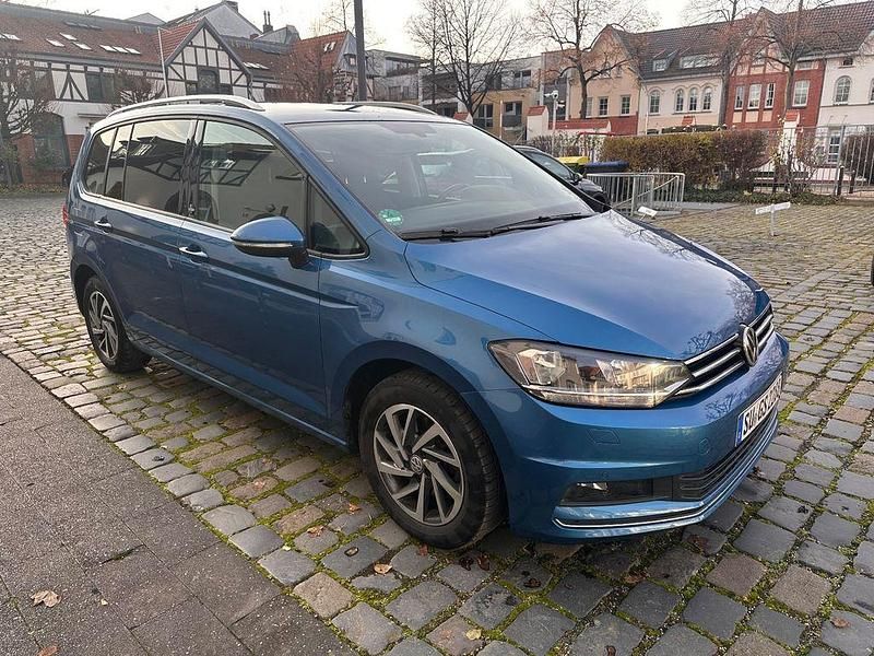 Blau Gebraucht 2018 VW Touran Sound Van / Kleinbus | 14.500 € (Guter Preis) - Bild 1/4