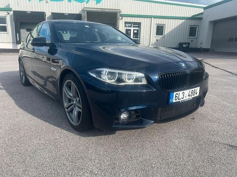 Gebraucht BMW 550 449 PS (330 kW) 2015 Schwarz Limousine