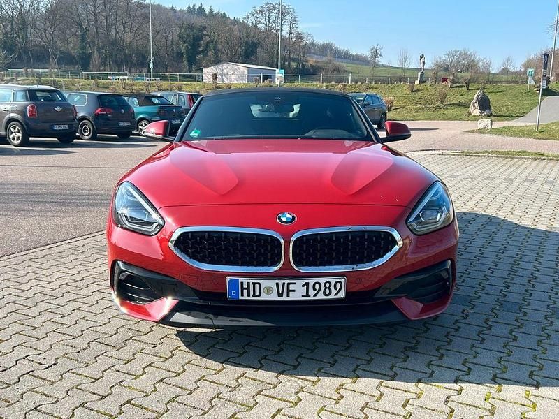 Gebraucht BMW Z4 197 PS (144 kW) 2021 Rot Cabrio