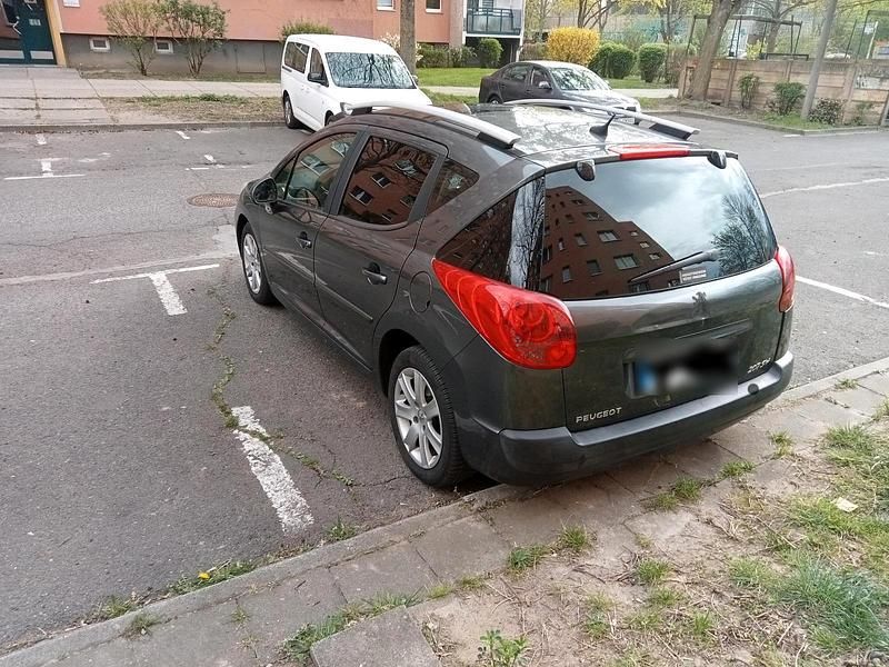 Gebraucht Peugeot 207 90 PS (66 kW) 2009 Kleinwagen