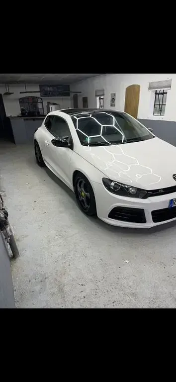Gebraucht VW Scirocco R 265 PS (194 kW) 2011 Weiß Coupé