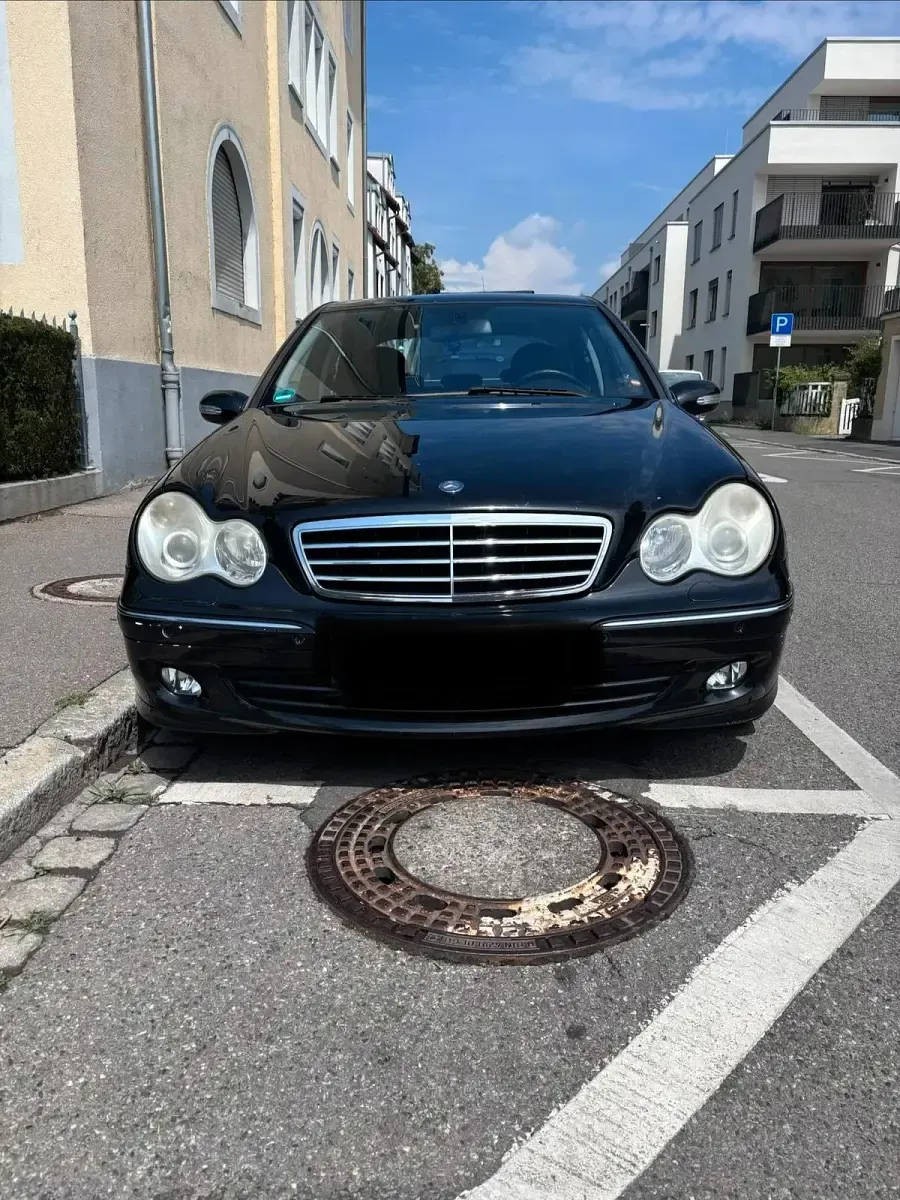 Gebraucht Mercedes C320 224 PS (164 kW) 2005 Schwarz Limousine