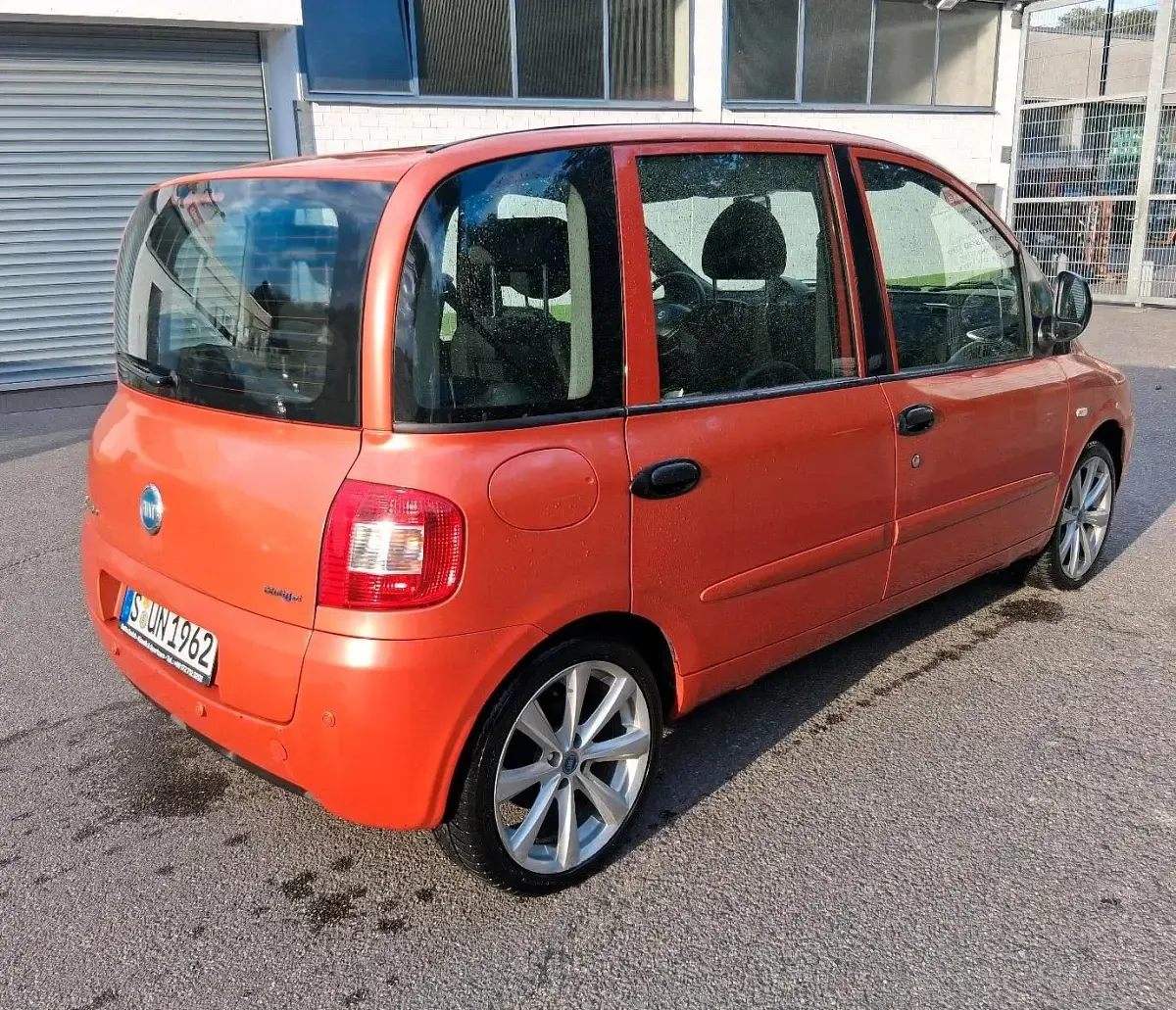 Gebraucht Fiat Multipla Dynamic 120 PS (88 kW) 2006 Orange Van / Kleinbus