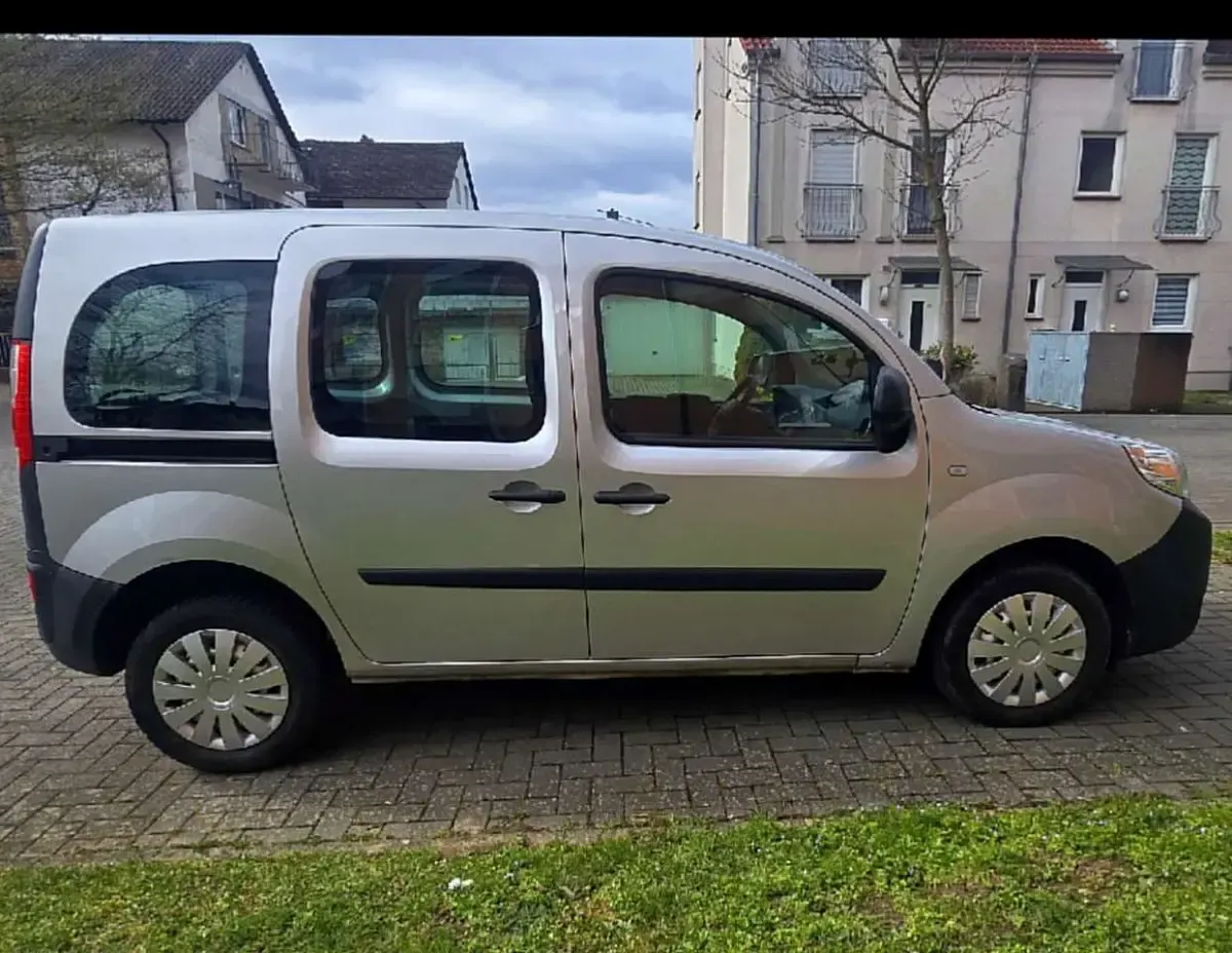 Gebraucht Renault Kangoo 95 PS (69 kW) 2020 Van / Kleinbus