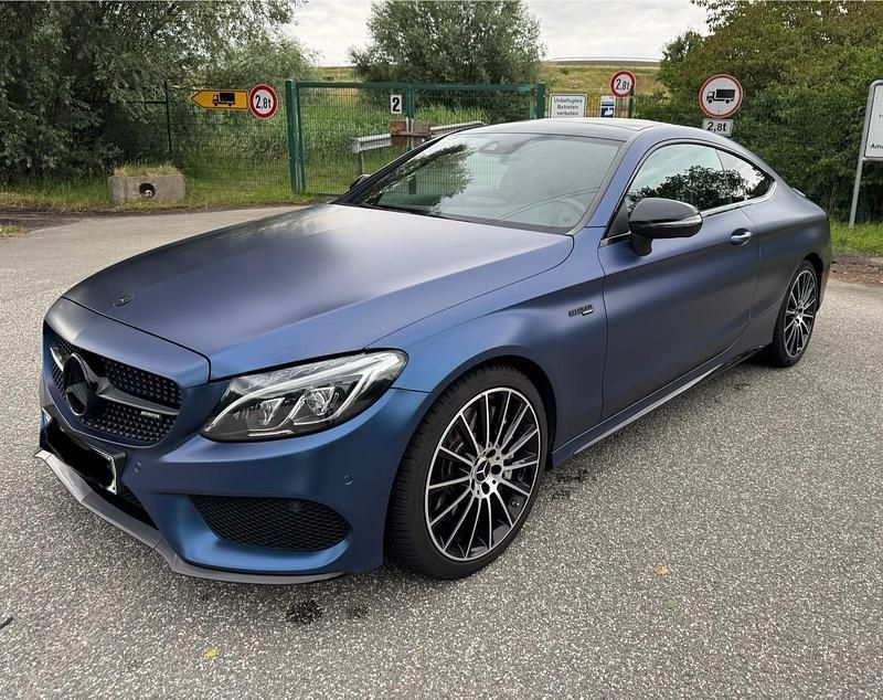 Schwarz Gebraucht 2017 Mercedes C43 AMG AMG Coupé | 35.500 € (Fairer Preis) - Bild 1/4