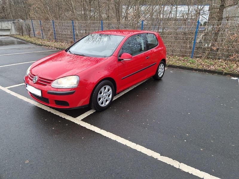Gebraucht VW Golf IV 75 PS (55 kW) 2005 Rot Kleinwagen
