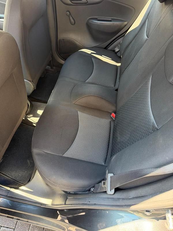 Second-hand Opel Karl 85 CP (62 kW) 2017 Gri Hatchback