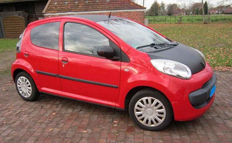 Rot Gebraucht 2006 Citroën C1 Advance Kleinwagen | 590 € (Superpreis) - Bild 1/4