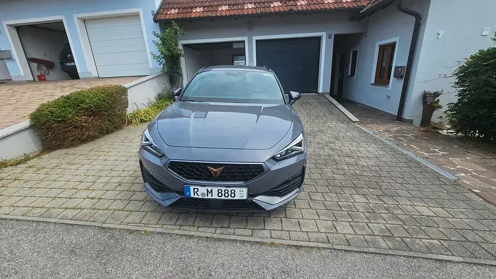 Gebraucht Cupra Leon VZ 310 PS (228 kW) 2022 Grau Limousine